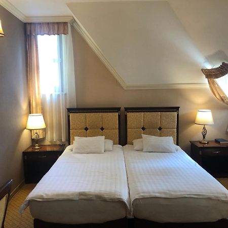 Villa Hotel Debrecen Eksteriør bilde