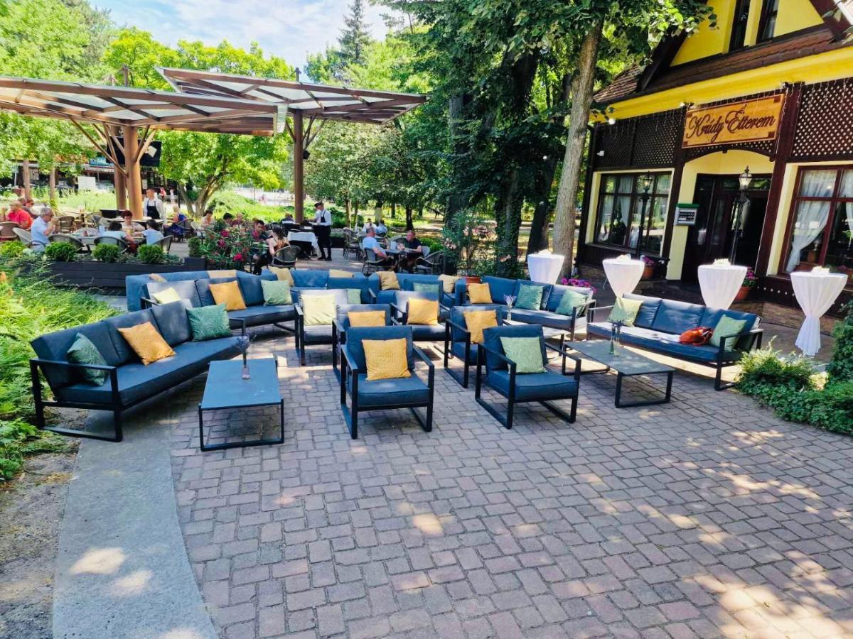 Villa Hotel Debrecen Eksteriør bilde