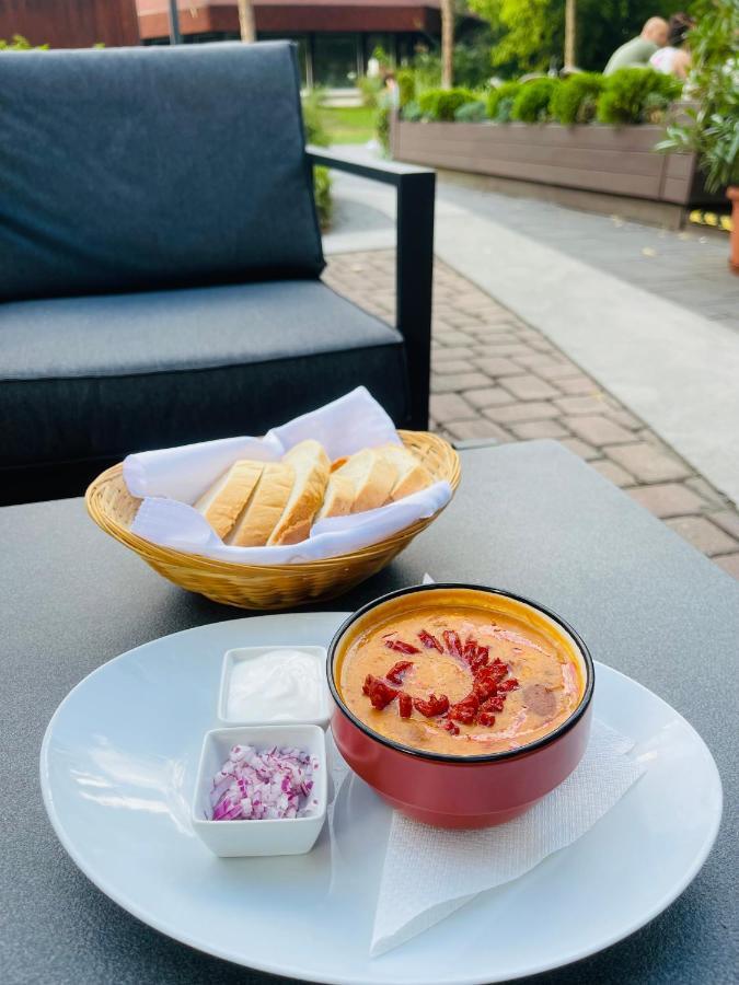 Villa Hotel Debrecen Eksteriør bilde