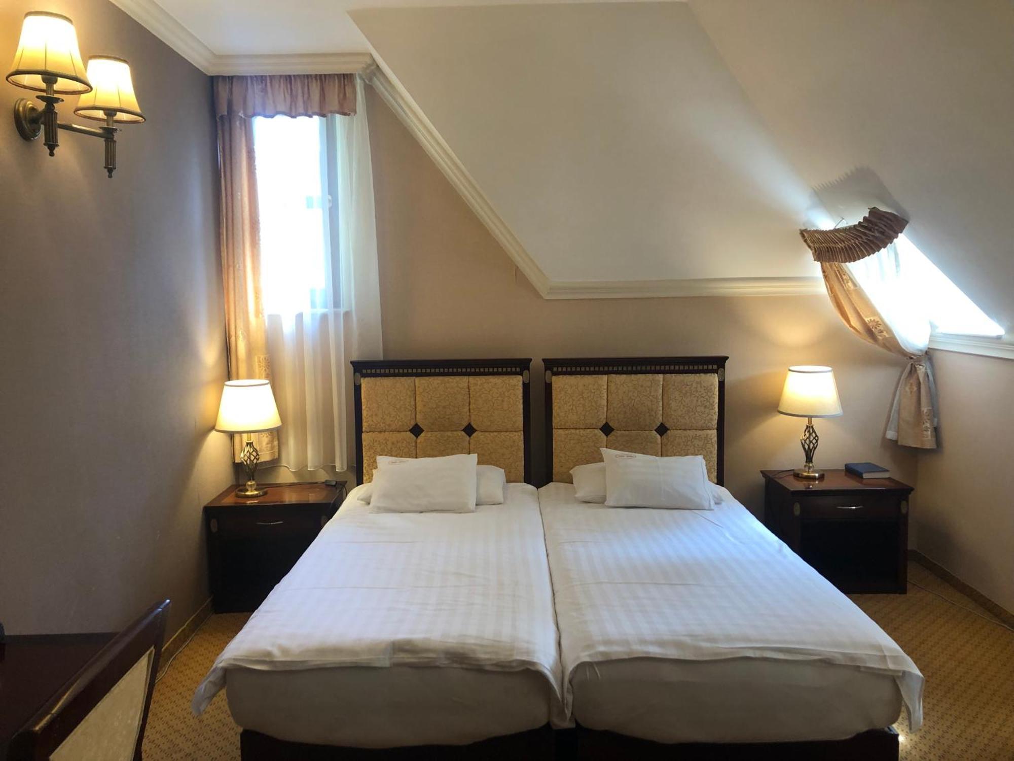Villa Hotel Debrecen Eksteriør bilde