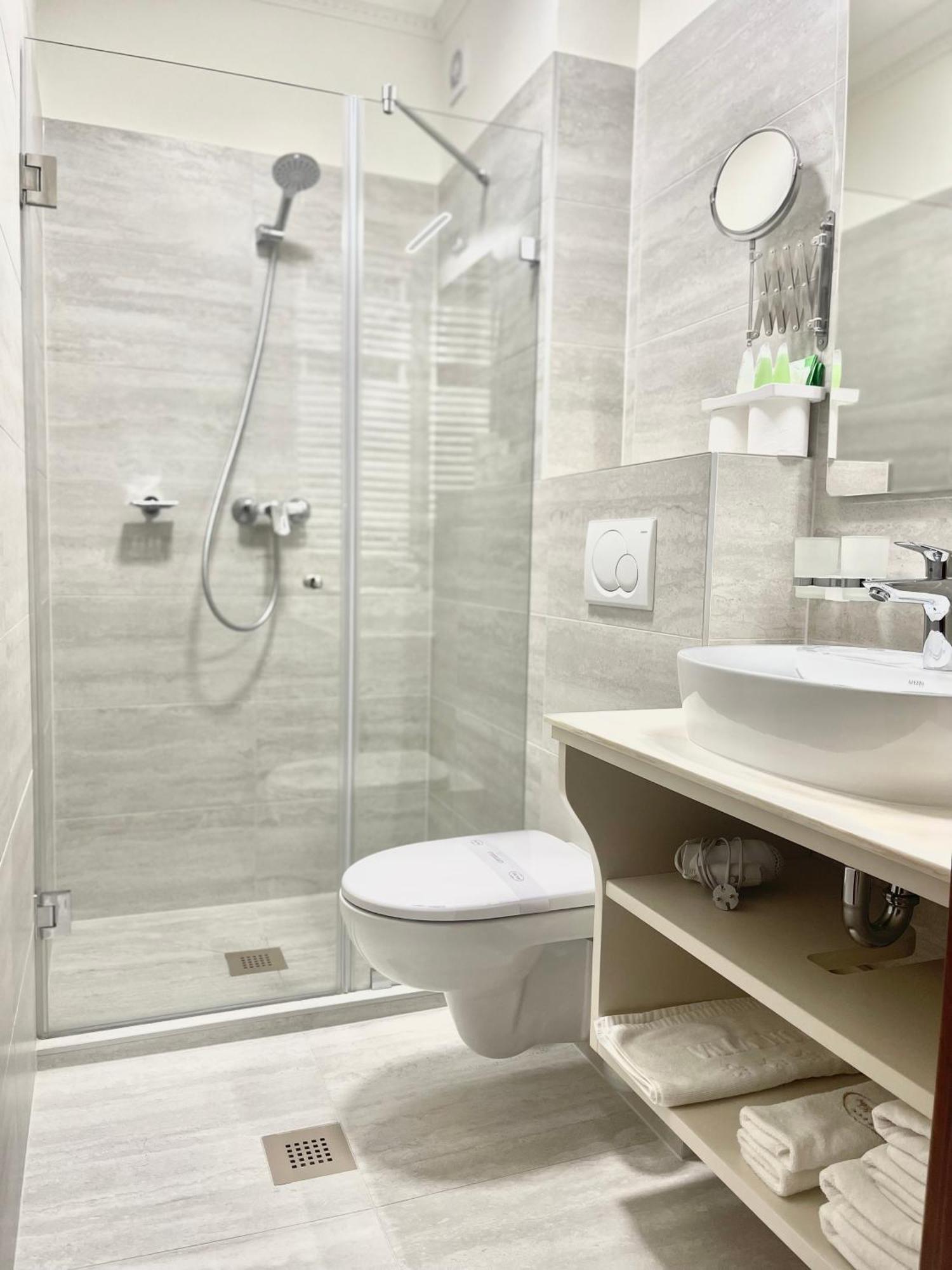 Villa Hotel Debrecen Eksteriør bilde