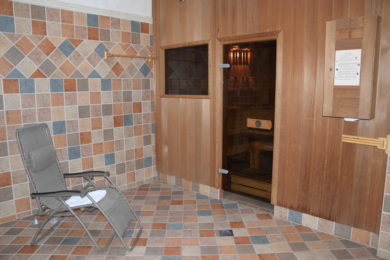 Villa Hotel Debrecen Eksteriør bilde